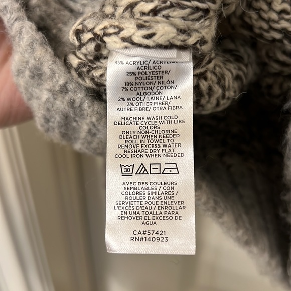 Metallic Sweater - Picture 5 of 5